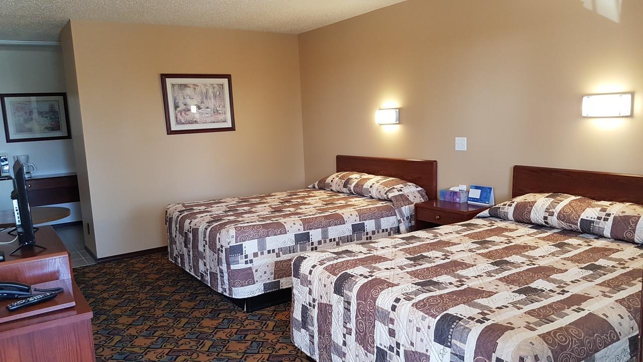 Golden West Motor Inn Carstairs Dış mekan fotoğraf